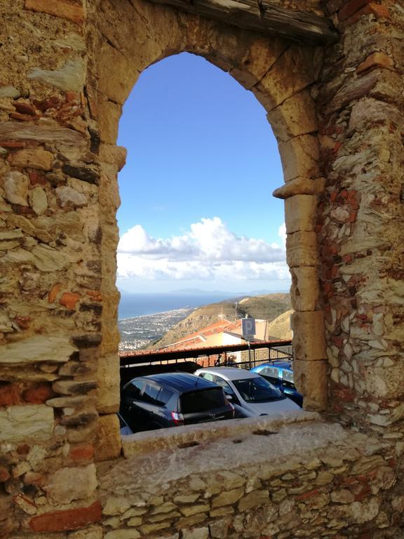Appartamenti Vacanze Mareemare Capo dʼOrlando Eksteriør bilde
